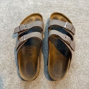 Men’s Birkenstock Arizona size 12 brown